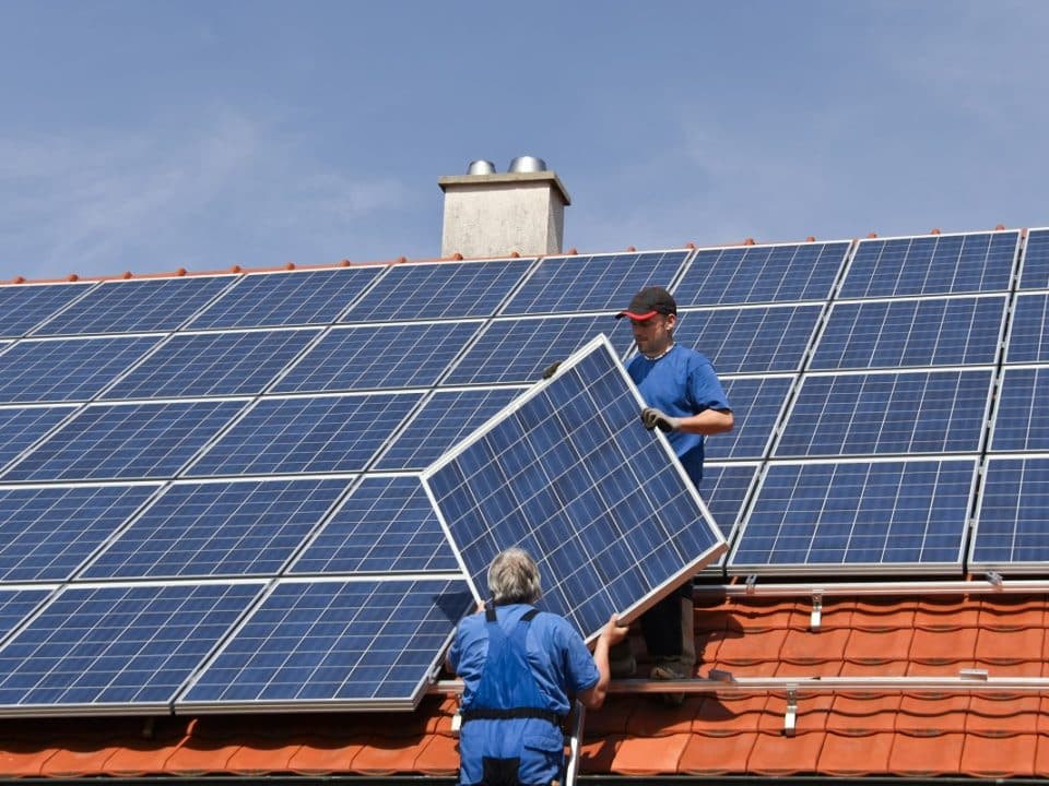Handwerksbetrieb Solaranlage 40kWp Batteriespeicher 20kW Satteldach
