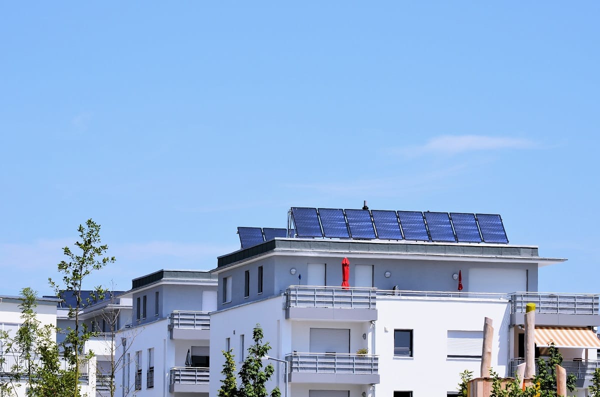 Mehrfamilienhaus Genossenschaft Solaranlage 56kWp Batteriespeicher 5kWp
