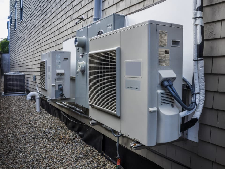 Mehrparteienhaus Wärmepume 2 mal 12kW Photovoltaik 11kWp Batteriespeicher 10kWp