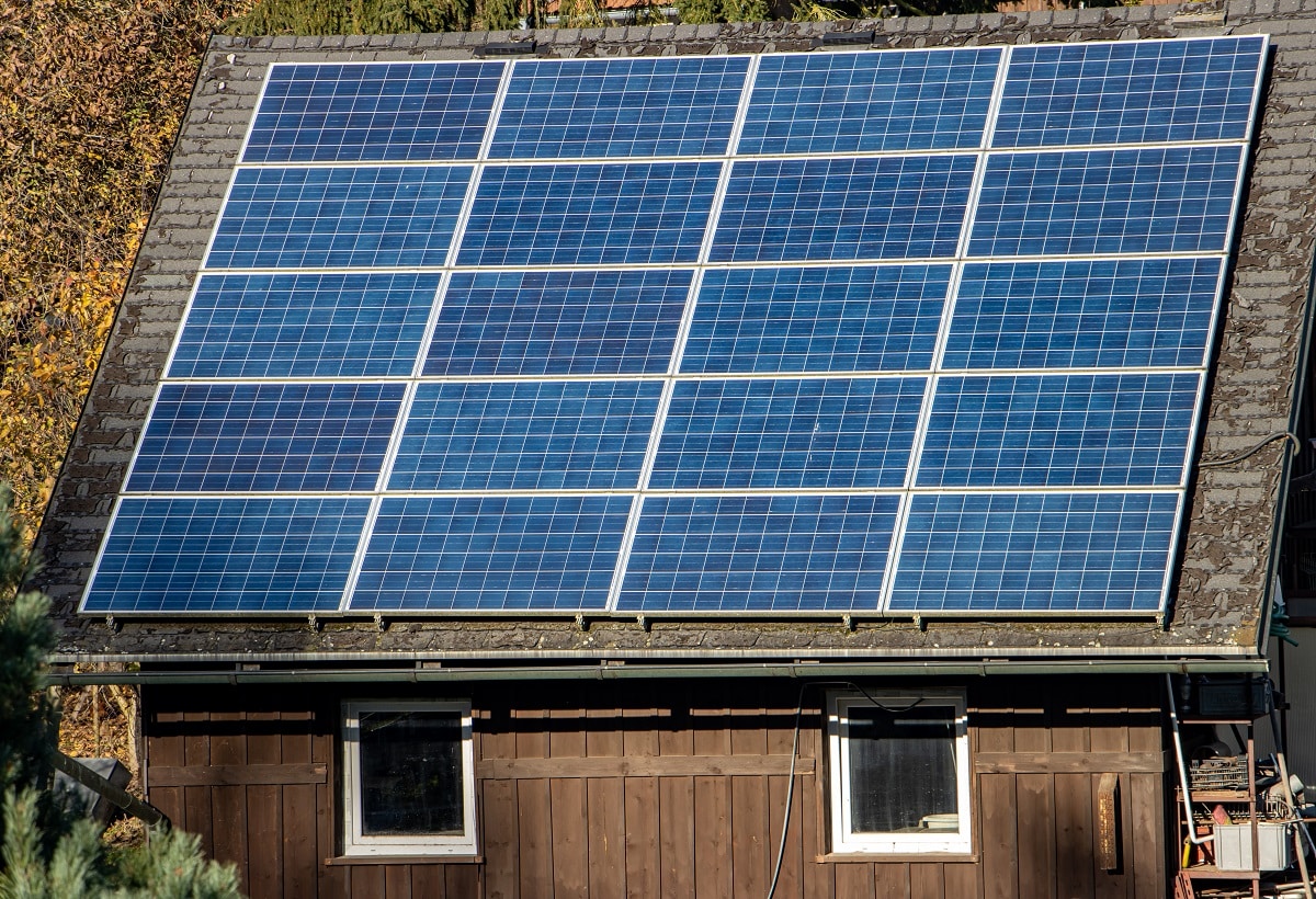 Off-Grid Bootshaus Solaranlage 4kWp Batteriespeicher 2,8kWp